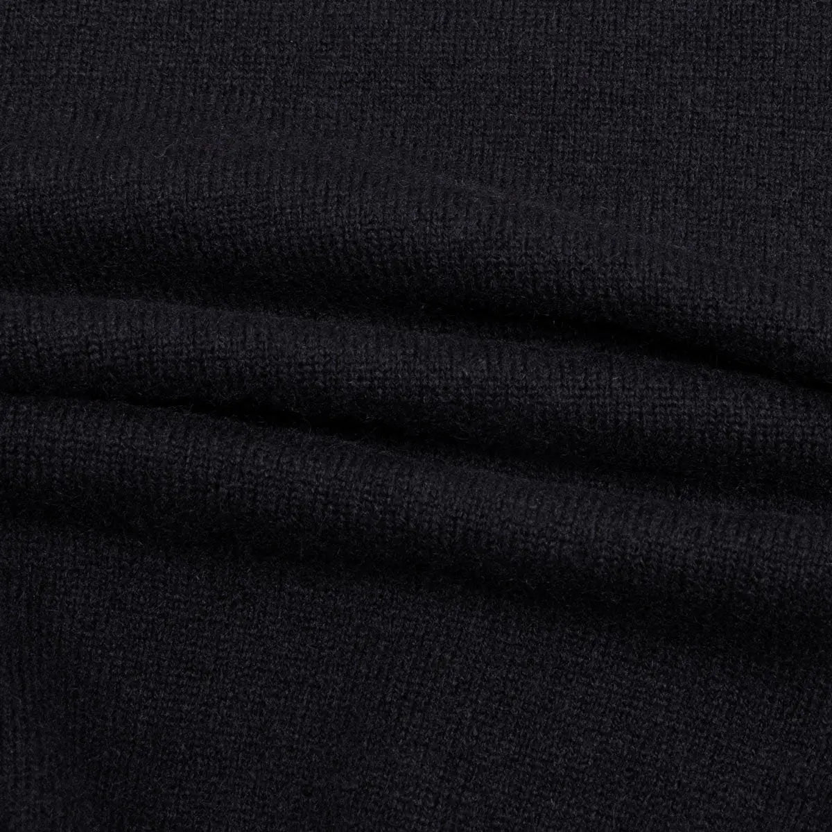 Black Chatsworth 2ply V-Neck Cashmere Sweater Robert Old